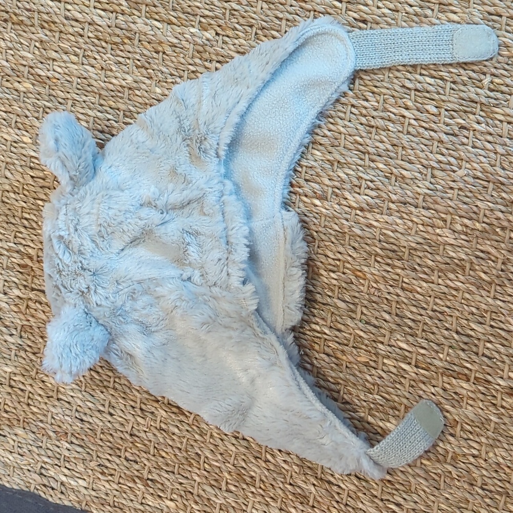 Faux fur lined hat 6-18 months